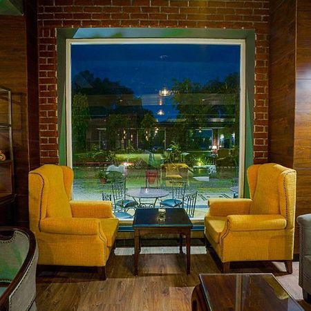 The Zenith - A Boutique Hotel By Hot Millions Mohali Екстер'єр фото
