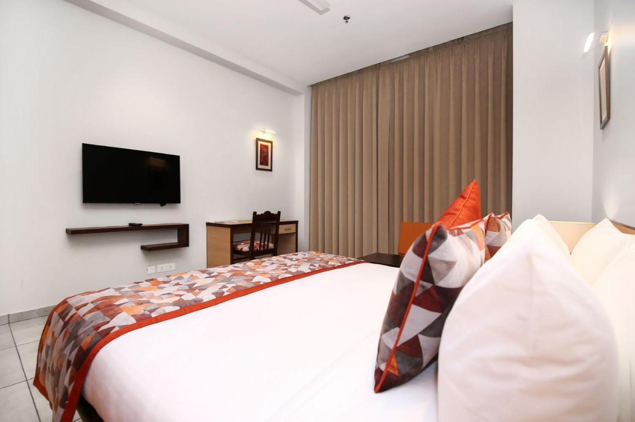 The Zenith - A Boutique Hotel By Hot Millions Mohali Екстер'єр фото